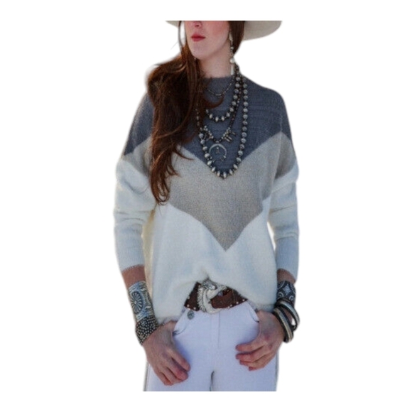 Tasha Polizzi Chevron Color Block Fuzzy Sweater Size Small Cozy Western Boho - Picture 1 of 9
